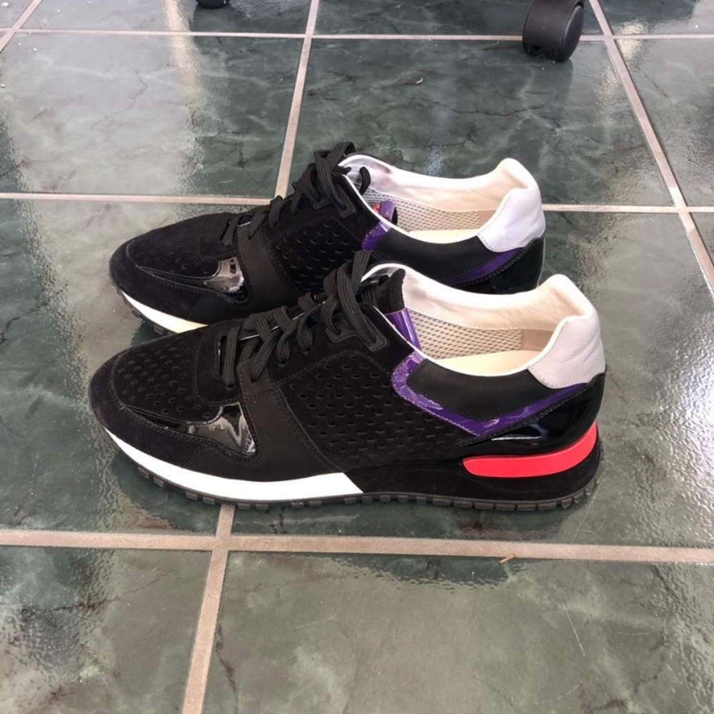 Authentic louis vuitton run away sneakers - Picture 3 of 6